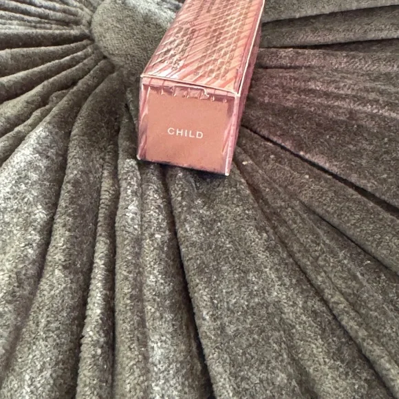 Lawless satin luxe classic cream child lipstick - Picture 3 of 9